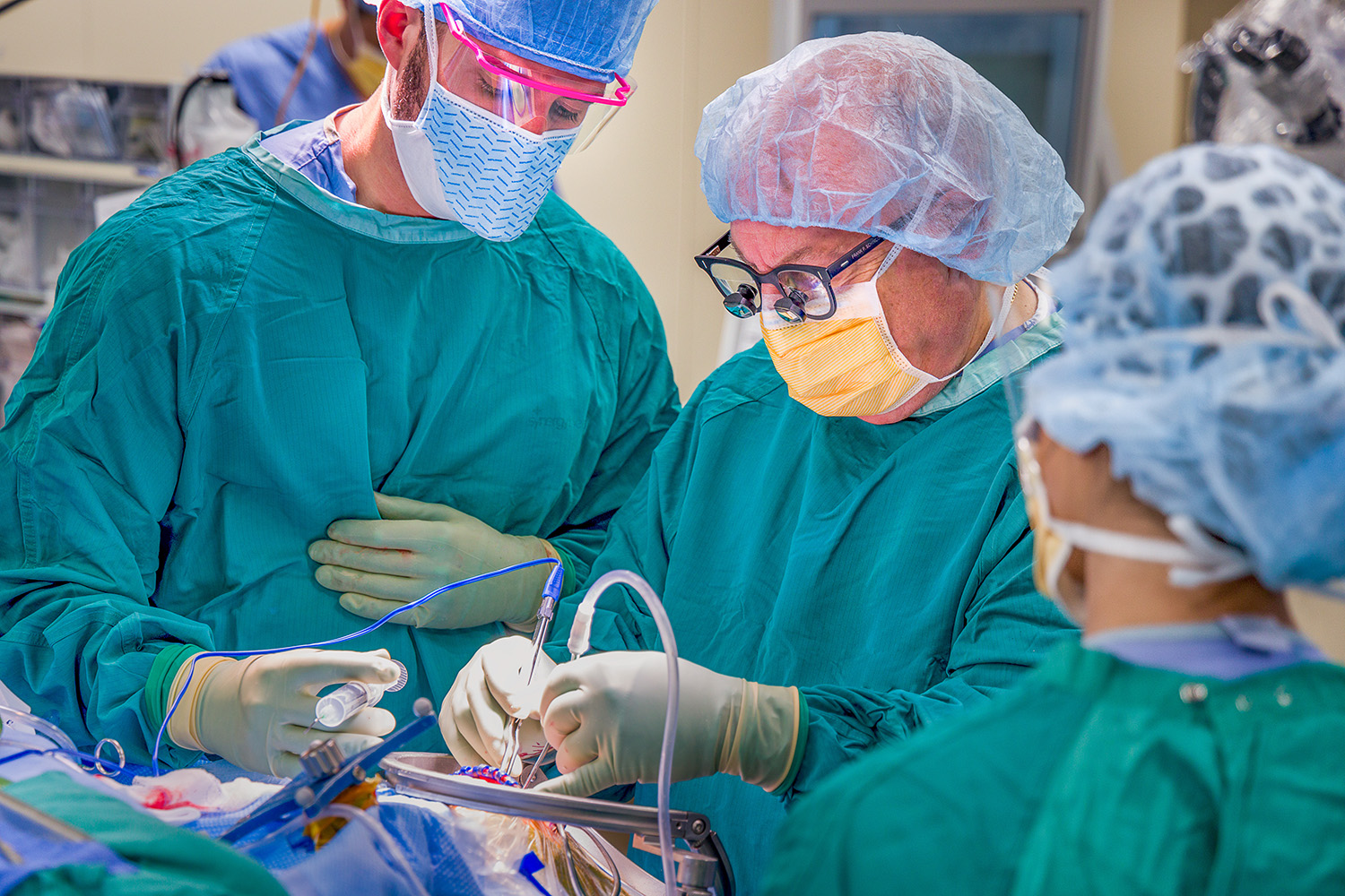 Surgeon using GammaTile during surgery